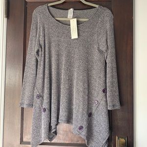 Quarter sleeve shirt